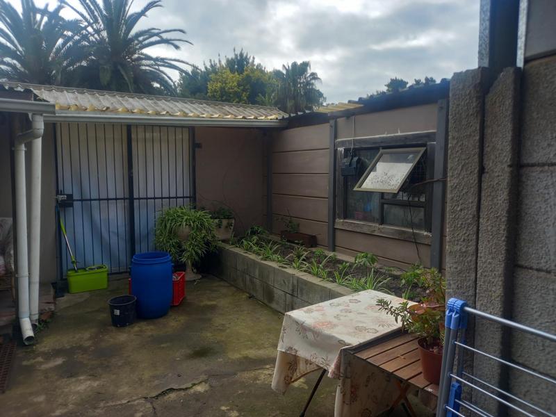 8 Bedroom Property for Sale in Joostenbergvlakte Western Cape